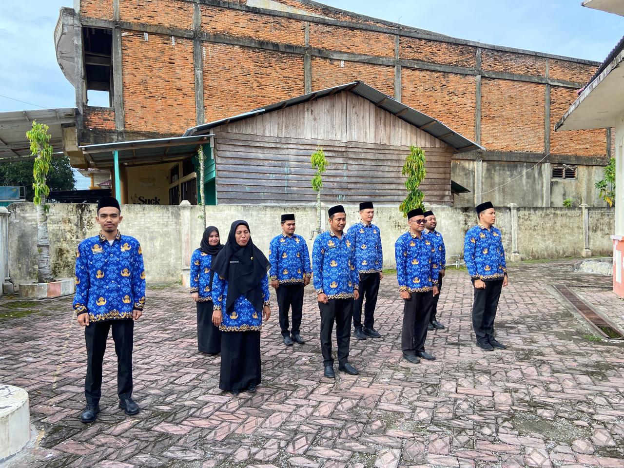Panwaslih Nagan Raya menggelar upacara peringatan hari lahir Pancasila di halaman Sekretariat Panwaslih Nagan Raya, 01 Juni 2026.