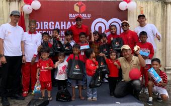 Dokumentasi Sesi Pembagian Hadiah Lomba untuk anak-anak